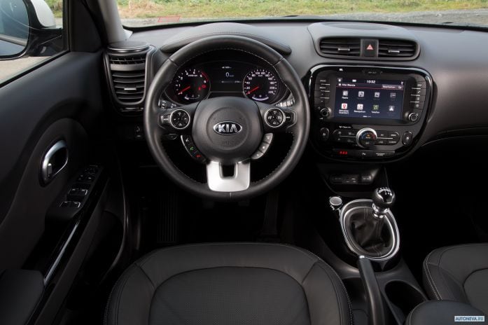 2016 Kia Soul - фотография 19 из 25 2016 Kia Soul - фотография 19 из 25