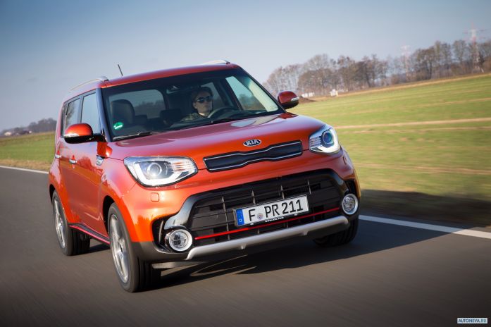 2016 Kia Soul Turbo - фотография 1 из 16