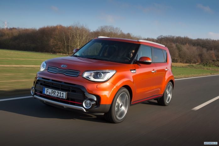 2016 Kia Soul Turbo - фотография 3 из 16