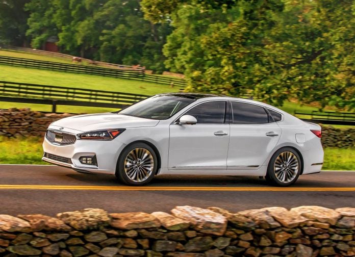 2017 Kia Cadenza - фотография 24 из 94