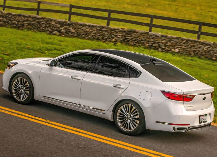 2017 Kia Cadenza - фотография 35 из 94