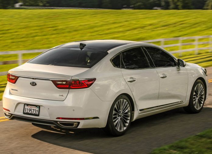 2017 Kia Cadenza - фотография 36 из 94