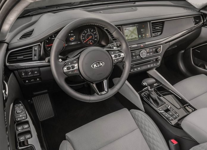 2017 Kia Cadenza - фотография 44 из 94
