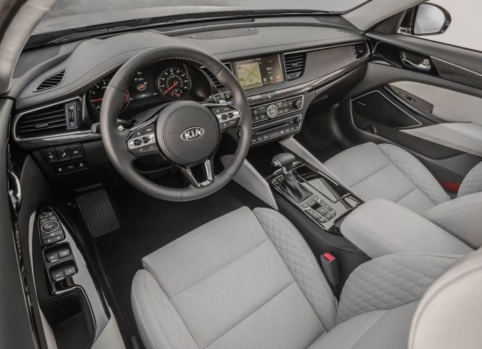 2017 Kia Cadenza - фотография 45 из 94