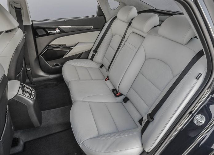 2017 Kia Cadenza - фотография 49 из 94