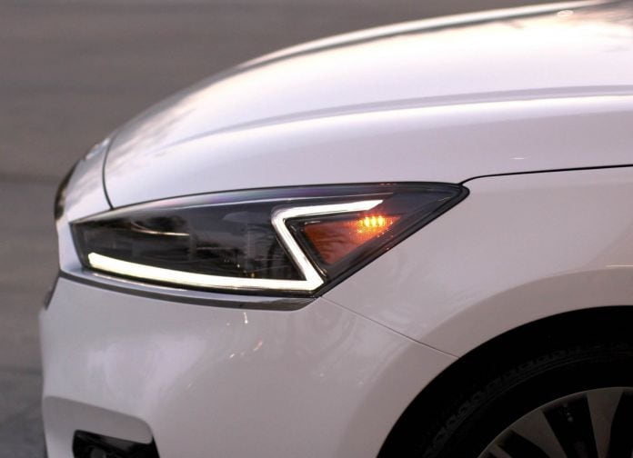 2017 Kia Cadenza - фотография 69 из 94
