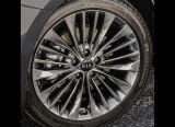 kia_2017_cadenza_086.jpg