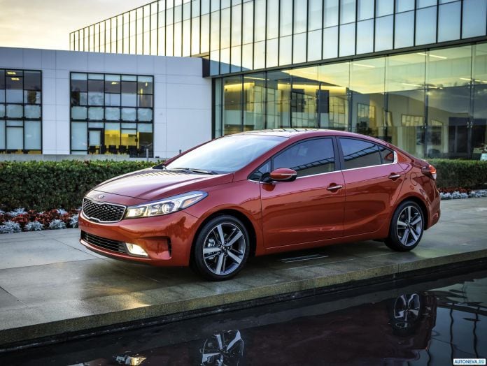 2017 Kia Forte - фотография 1 из 8