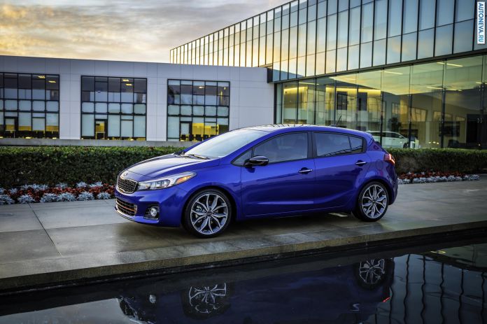 2017 Kia Forte5 - фотография 2 из 8