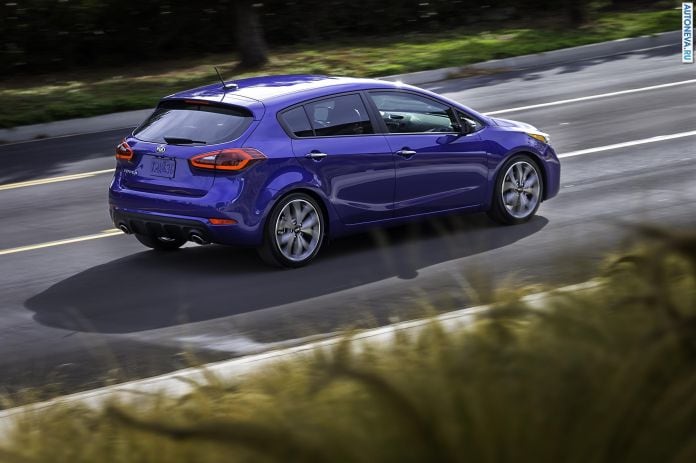 2017 Kia Forte5 - фотография 3 из 8
