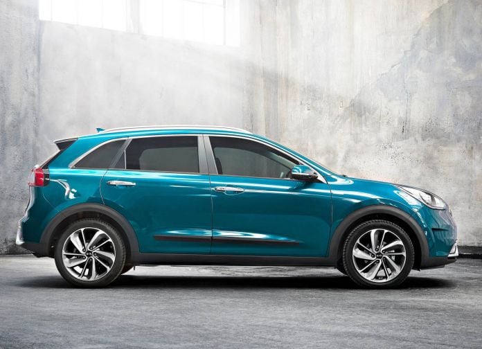 2017 Kia Niro EU-version - фотография 52 из 170