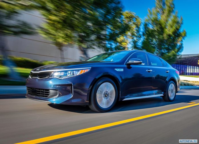 2017 Kia Optima Hybrid - фотография 3 из 13