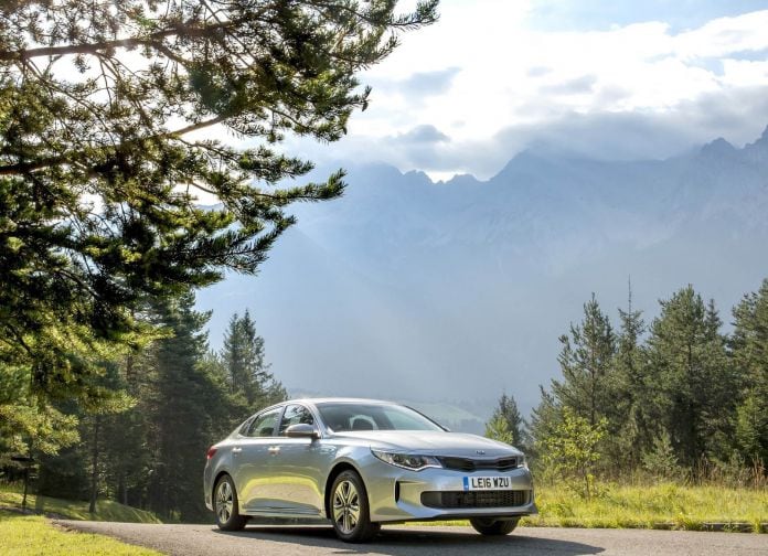 2017 Kia Optima PHEV UK version - фотография 6 из 91