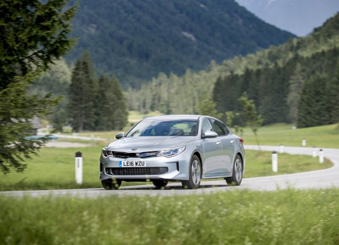 2017 Kia Optima PHEV UK version - фотография 32 из 91