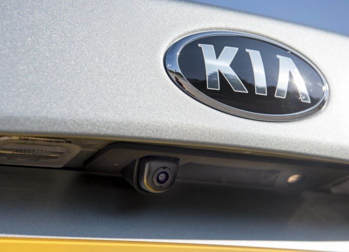 2017 Kia Optima PHEV UK version - фотография 86 из 91