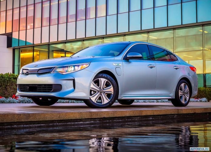 2017 Kia Optima Plug-in Hybrid - фотография 1 из 17