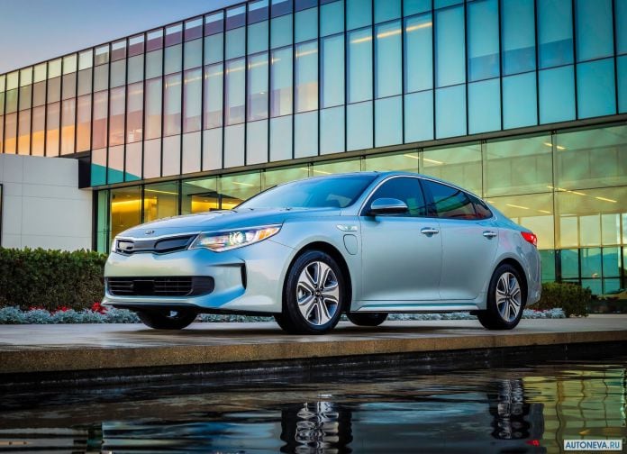 2017 Kia Optima Plug-in Hybrid - фотография 2 из 17
