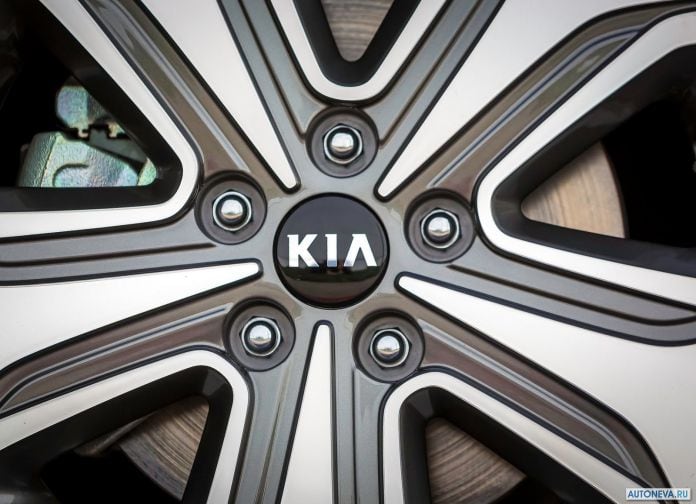 2017 Kia Optima Plug-in Hybrid - фотография 17 из 17
