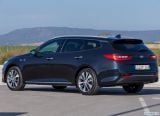 kia_2017_optima_sportswagon_011.jpg