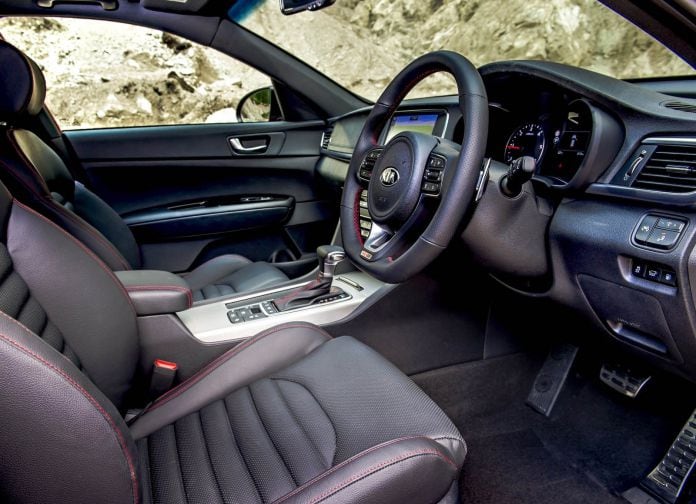 2017 Kia Optima Sportswagon UK version - фотография 97 из 162