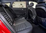kia_2017_optima_sportswagon_uk_version_100.jpg