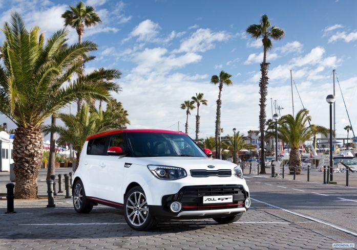 2017 Kia Soul GT - фотография 3 из 16