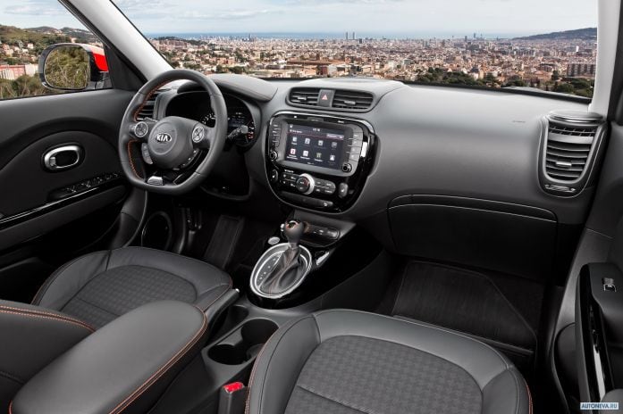 2017 Kia Soul GT - фотография 10 из 16