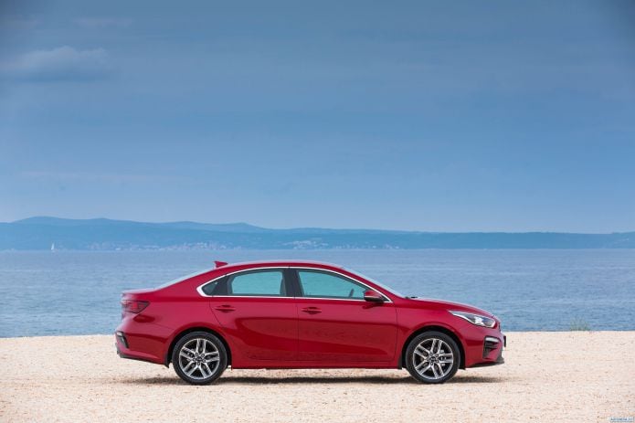 2018 Kia Cerato - фотография 13 из 37