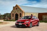 kia_2018_cerato_032.jpg