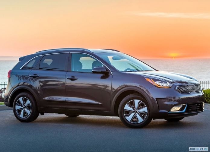 2018 Kia Niro Plug-in Hybrid - фотография 2 из 28