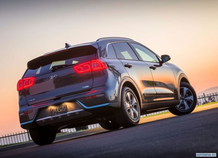 2018 Kia Niro Plug-in Hybrid - фотография 5 из 28