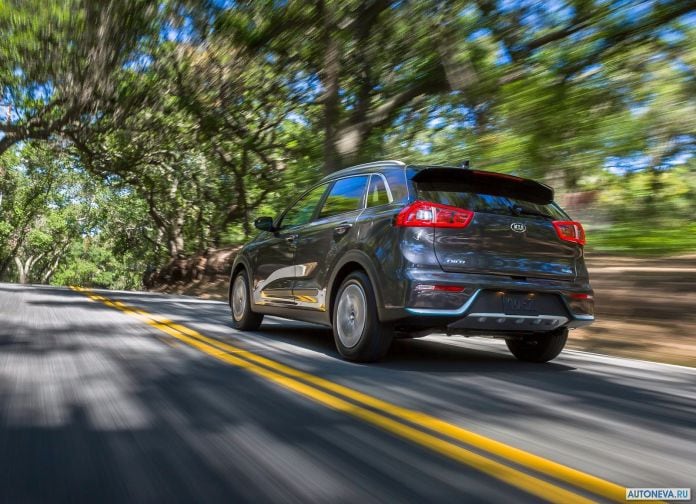 2018 Kia Niro Plug-in Hybrid - фотография 8 из 28