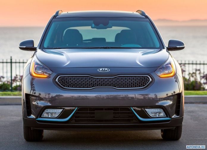 2018 Kia Niro Plug-in Hybrid - фотография 9 из 28