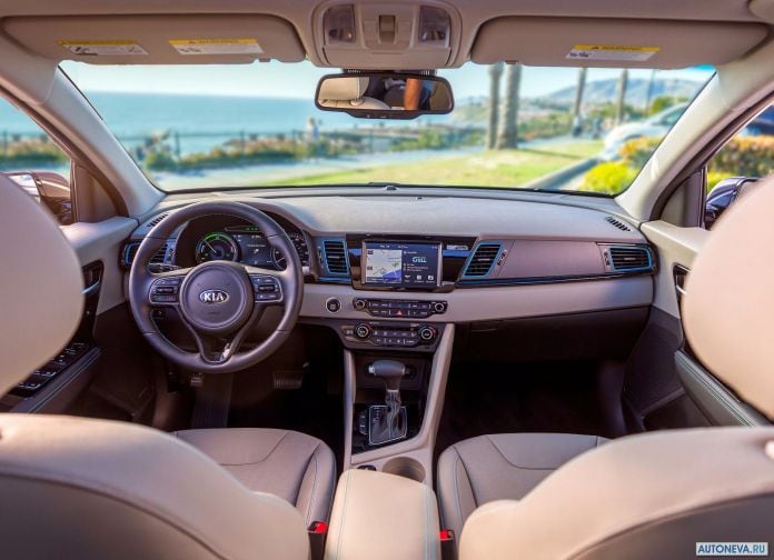 2018 Kia Niro Plug-in Hybrid - фотография 11 из 28
