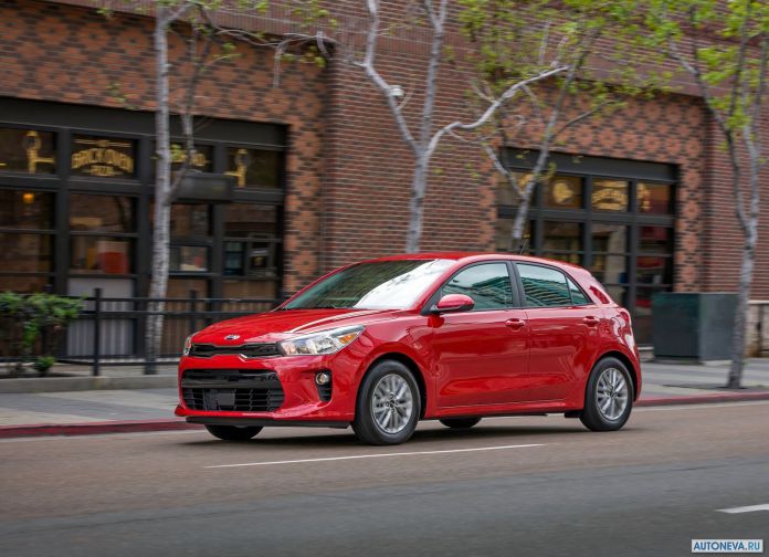 2018 Kia Rio 5-door - фотография 3 из 29