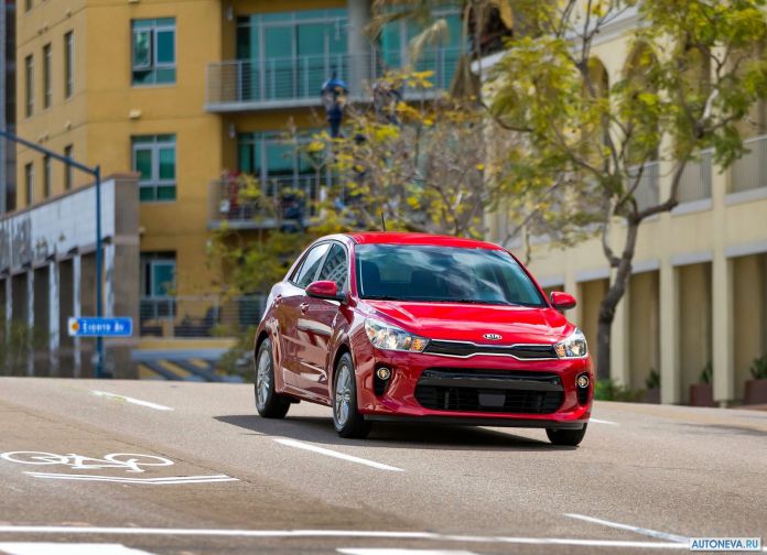 2018 Kia Rio 5-door - фотография 7 из 29
