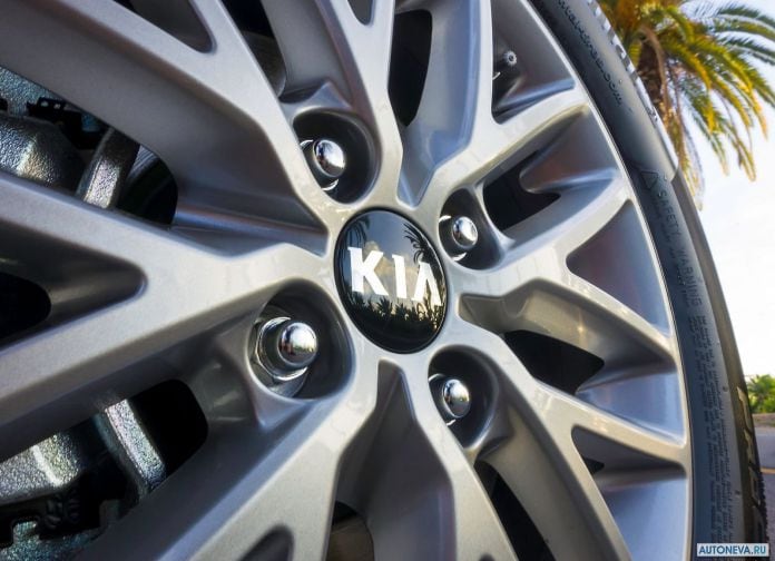 2018 Kia Rio 5-door - фотография 25 из 29