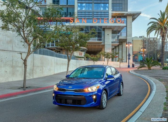 2018 Kia Rio Sedan - фотография 4 из 22