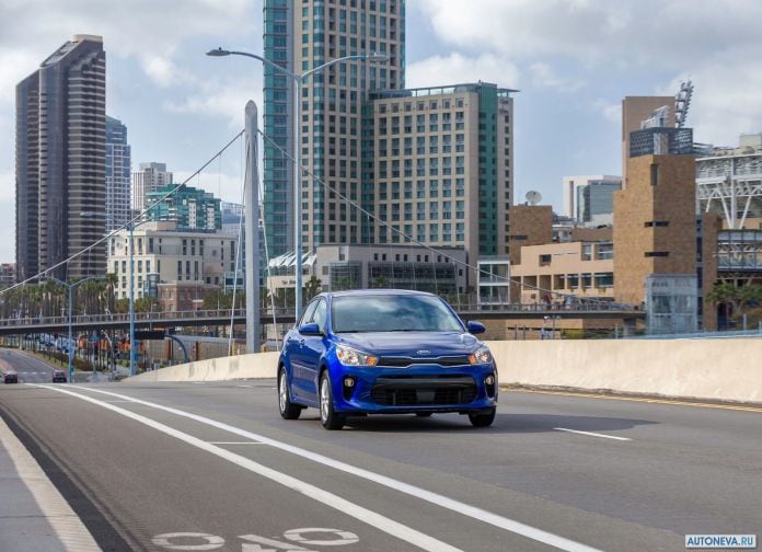 2018 Kia Rio Sedan - фотография 7 из 22