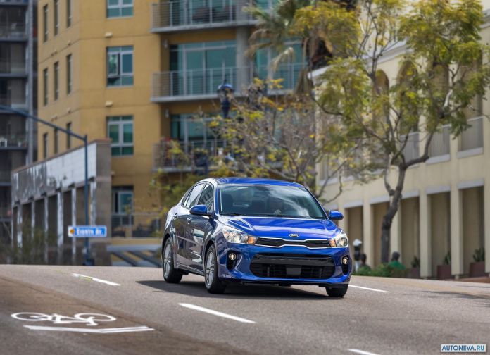 2018 Kia Rio Sedan - фотография 8 из 22