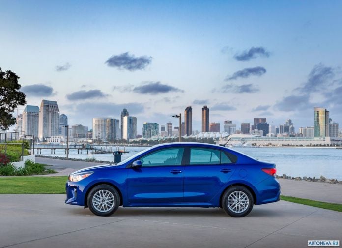2018 Kia Rio Sedan - фотография 9 из 22
