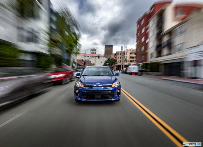 2018 Kia Rio Sedan - фотография 12 из 22