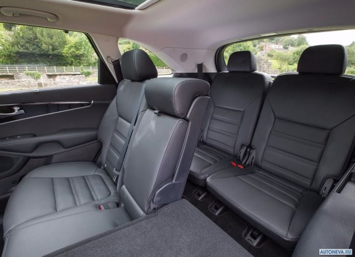 2018 Kia Sorento - фотография 18 из 33