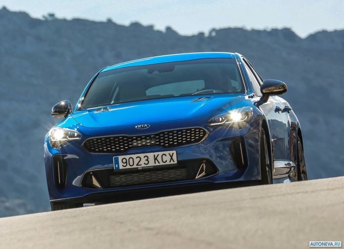 2018 Kia Stinger - фотография 30 из 255