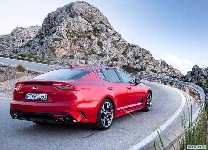 2018 Kia Stinger - фотография 85 из 255