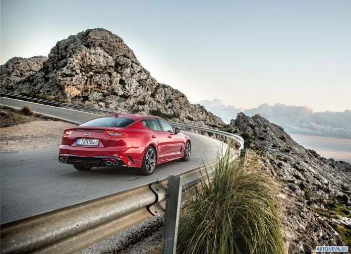 2018 Kia Stinger - фотография 86 из 255