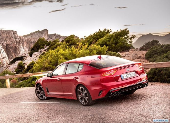 2018 Kia Stinger - фотография 87 из 255