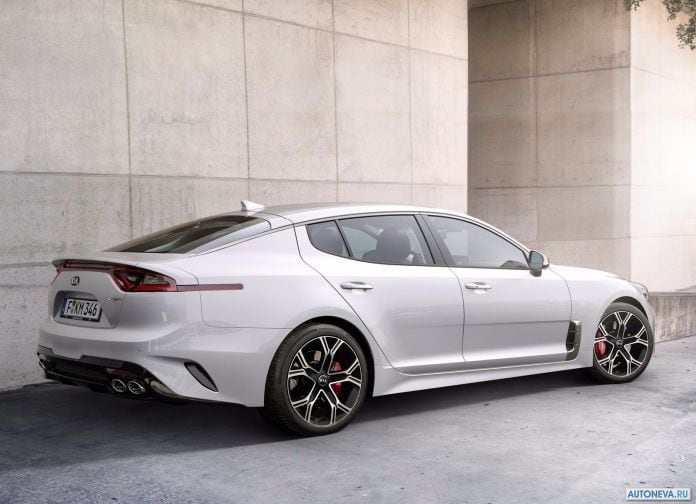 2018 Kia Stinger - фотография 99 из 255