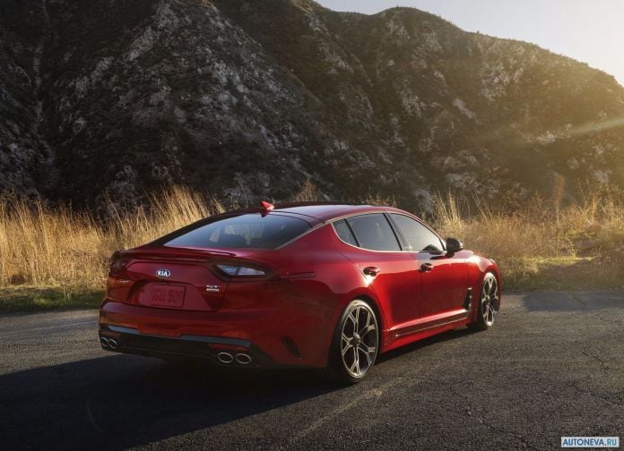 2018 Kia Stinger - фотография 101 из 255
