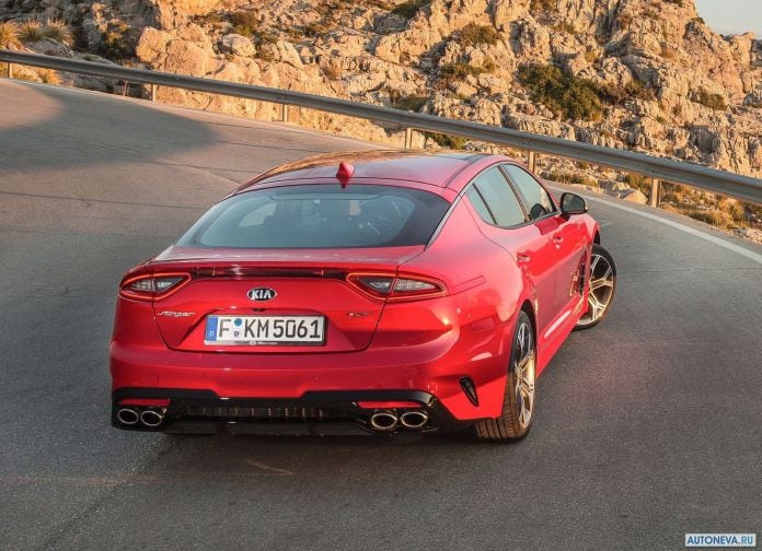 2018 Kia Stinger - фотография 111 из 255